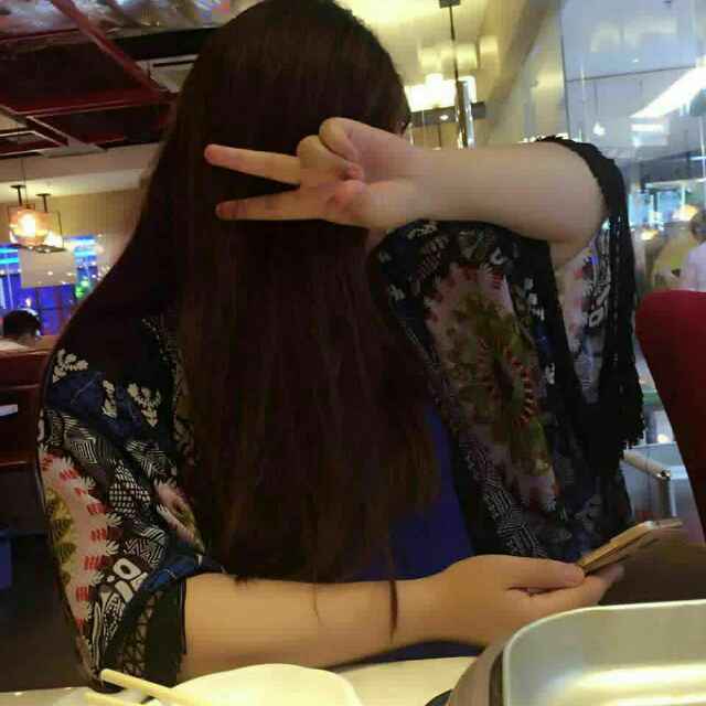 光的背影