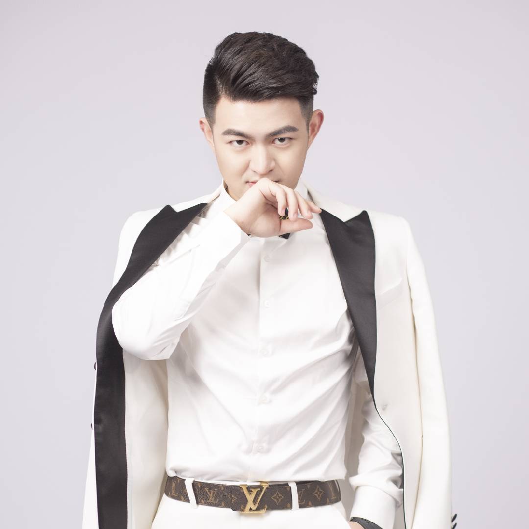 刘峻宁教主持销讲