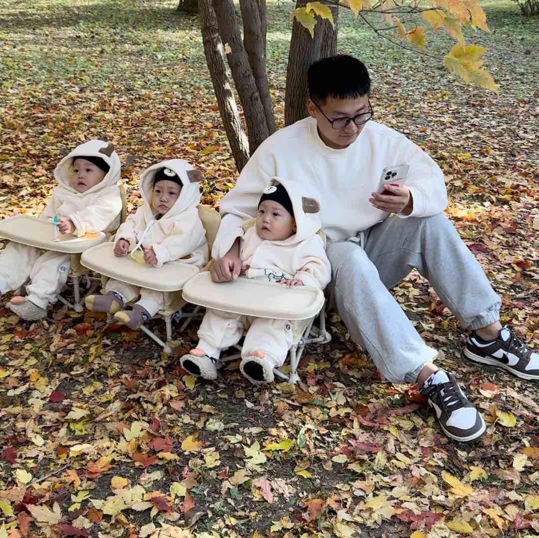 三胞胎吞金三豆