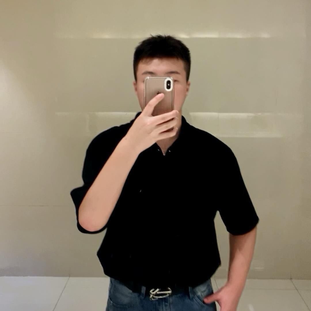 鹏鹏吃了个半饱