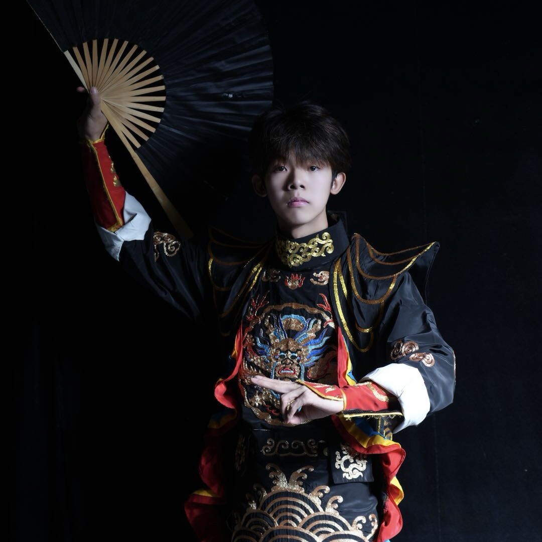 小龍变脸