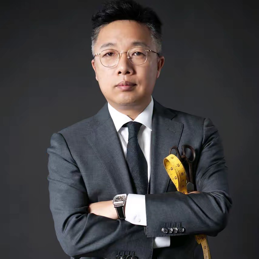 衬衫老罗品牌创始人日常