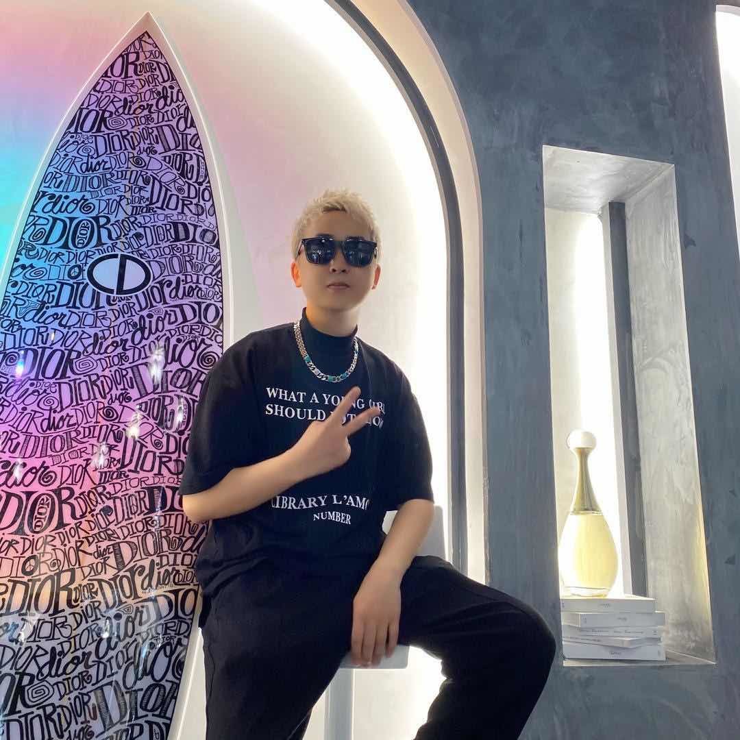 VIP造型丶西扎