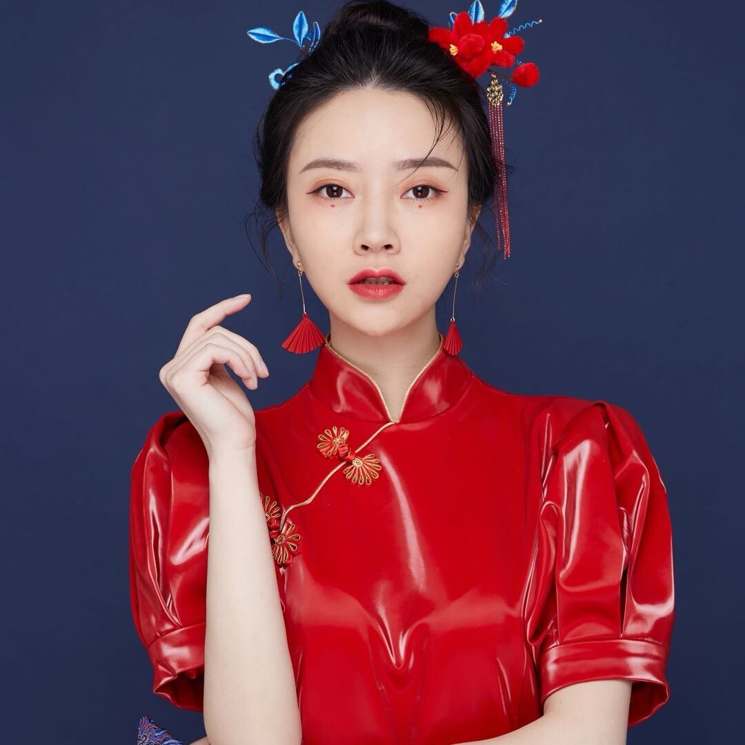 车圈朵教主Dora