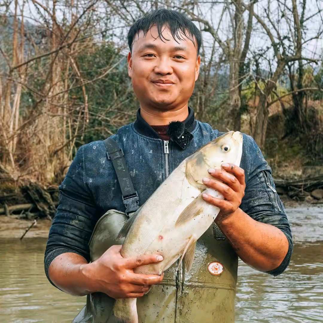视频号三农排行榜第27名undefined,新榜指数658.9,新增作品数1,总推荐数1970,平均推荐数1970,最高推荐数1970