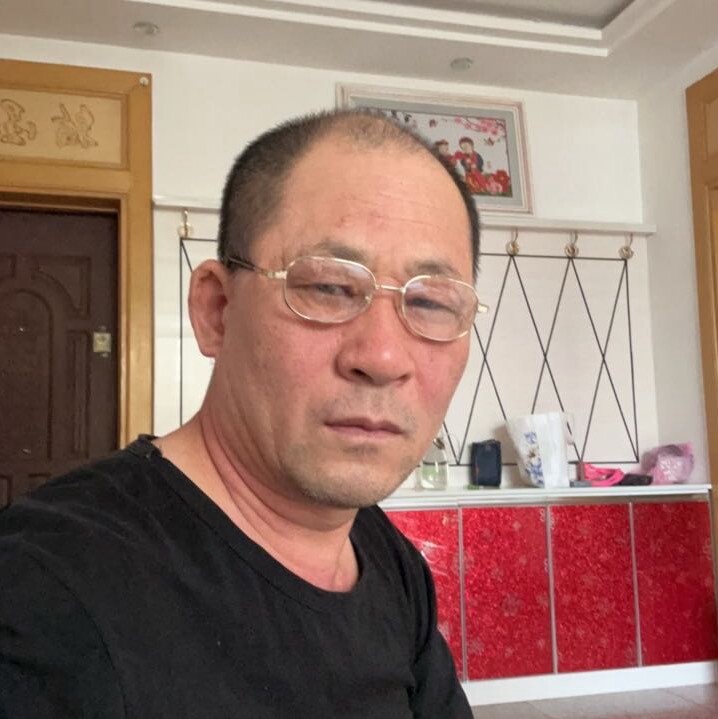 视频号黑马榜搞笑排行榜第18名undefined,飙升值88.6,新榜指数748.3,新增作品数2,总推荐数6307,平均推荐数3154,最高推荐数4640