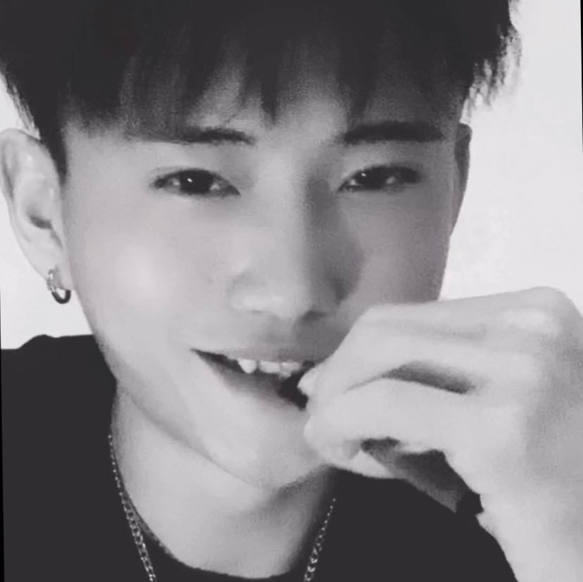 那个跳舞的摩托佬