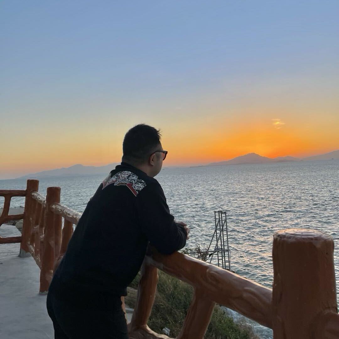 黑总助理鹏哥