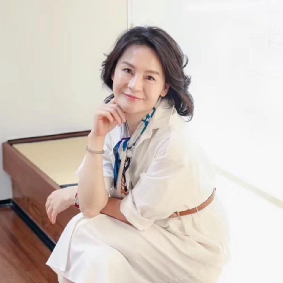 我是摩羯RuienCo.