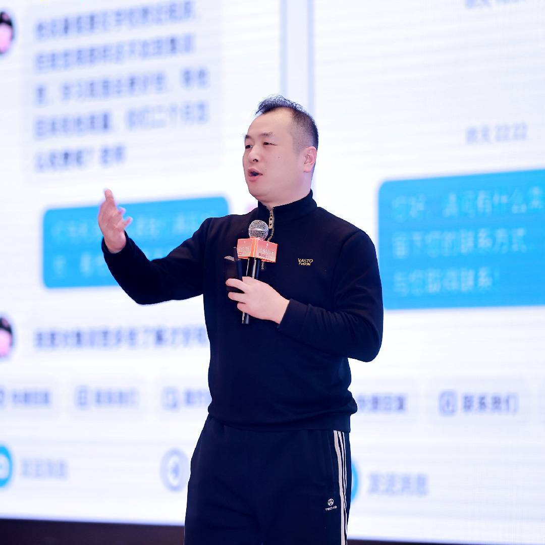 长沙寄宿考研二战罗老师