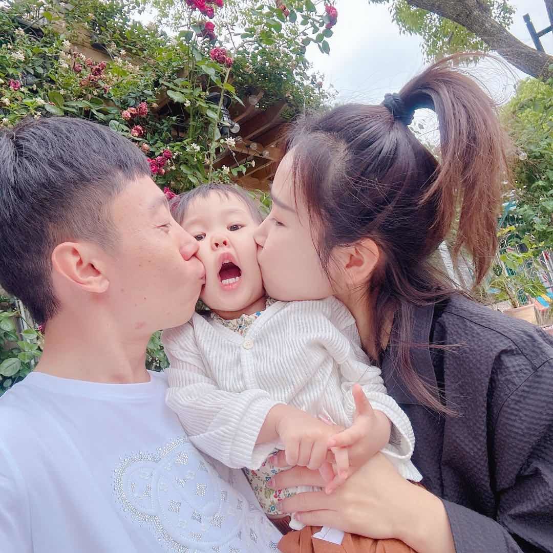 王婉婉这一家的快乐生活