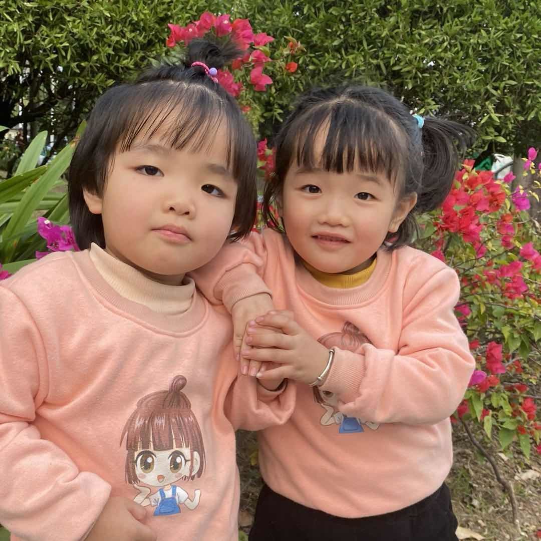 淇淇一家4口