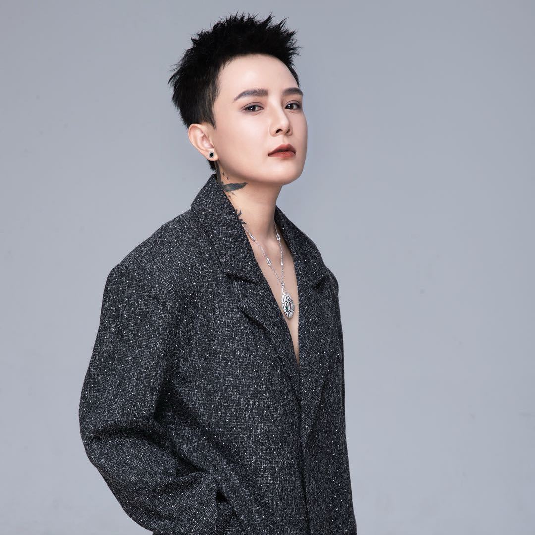 王小萌本人梵诗笛