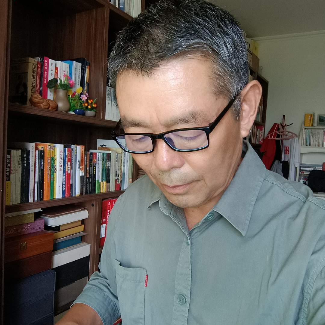 张主任读书