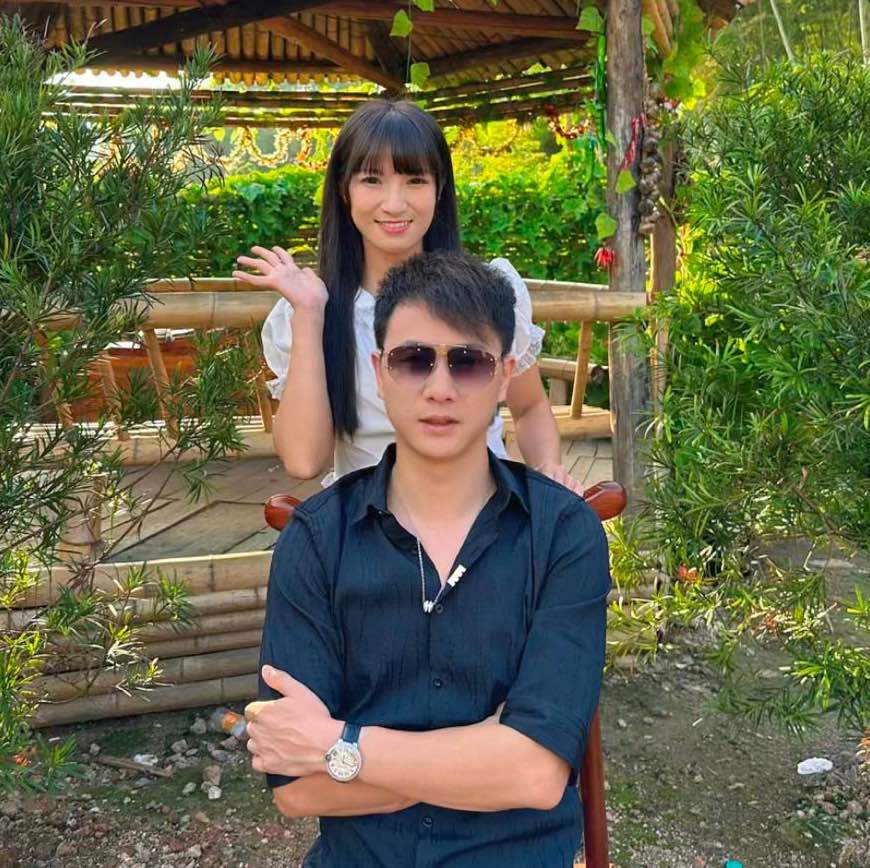 山鸡哥和小师妹