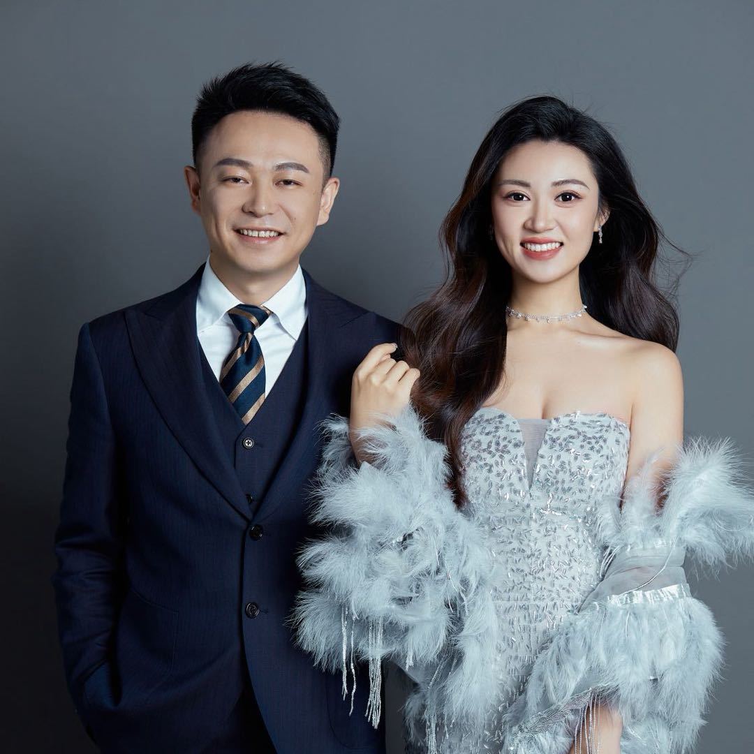 妍伊夫婦