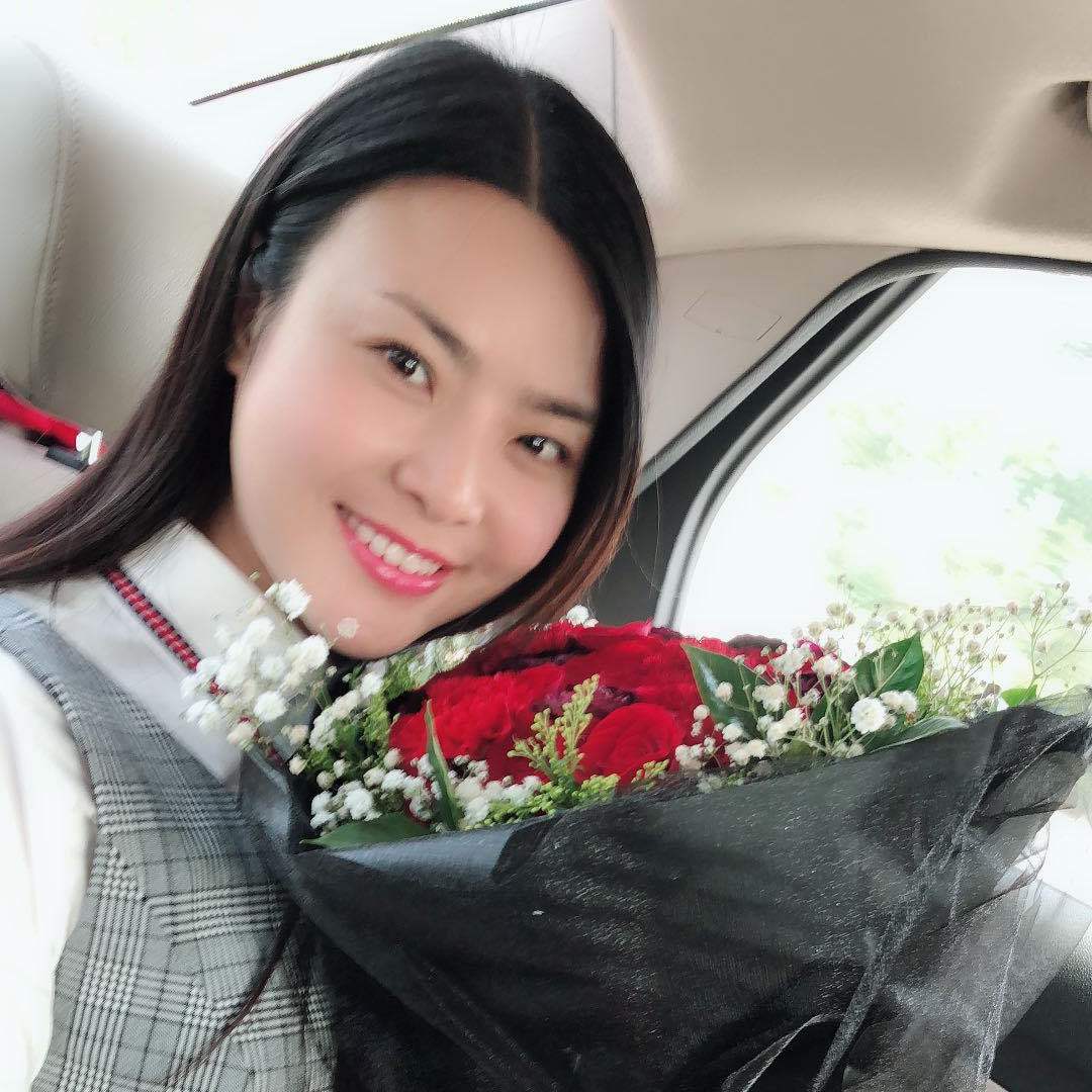 小马哥与笑笑姐
