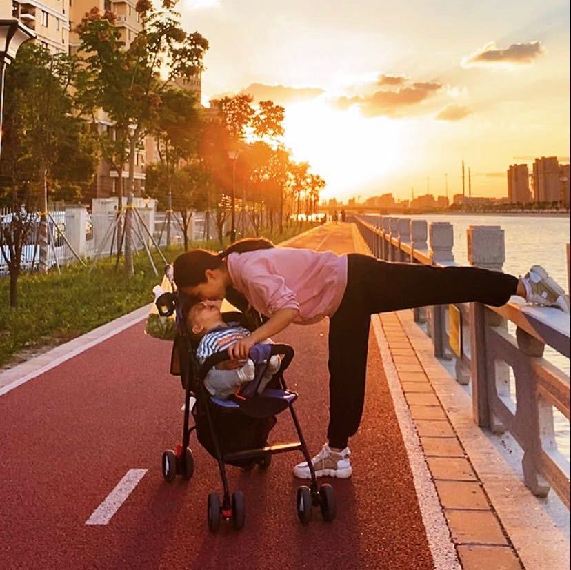 毛毛妈快乐育儿