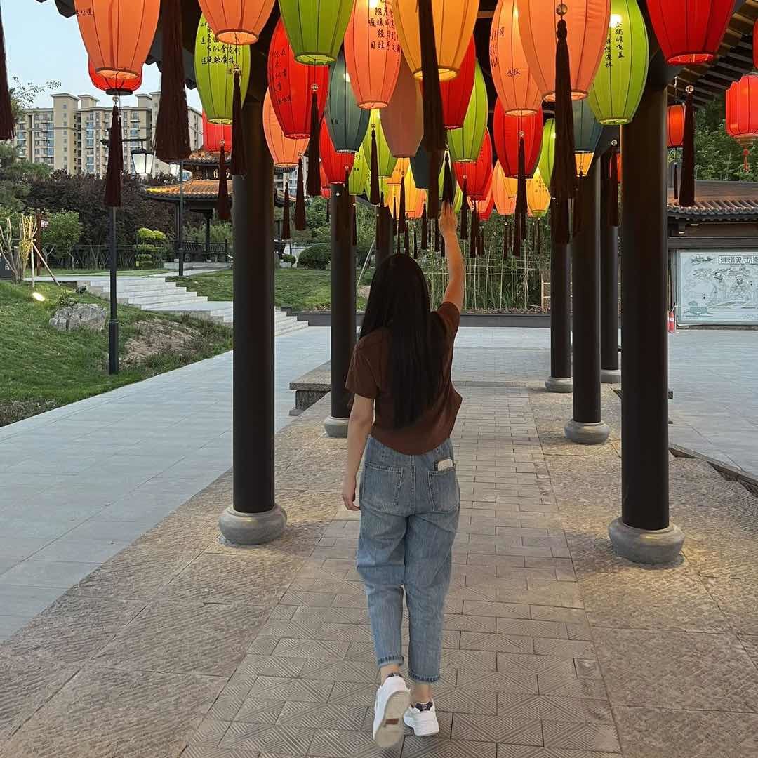 视频号黑马榜搞笑排行榜第26名undefined,飙升值84.5,新榜指数650.8,新增作品数1,总推荐数1794,平均推荐数1794,最高推荐数1794