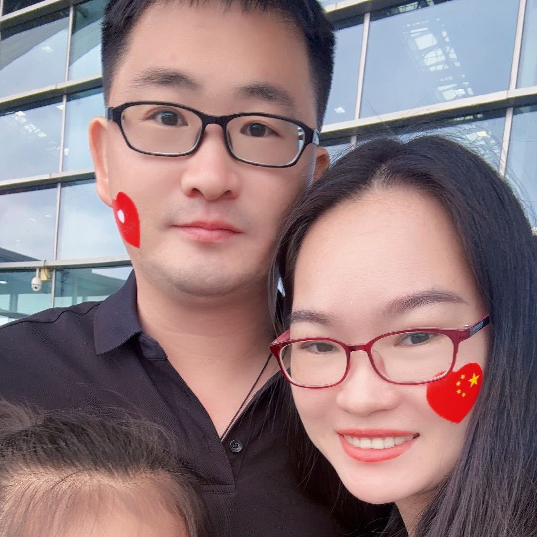 小章夫妇