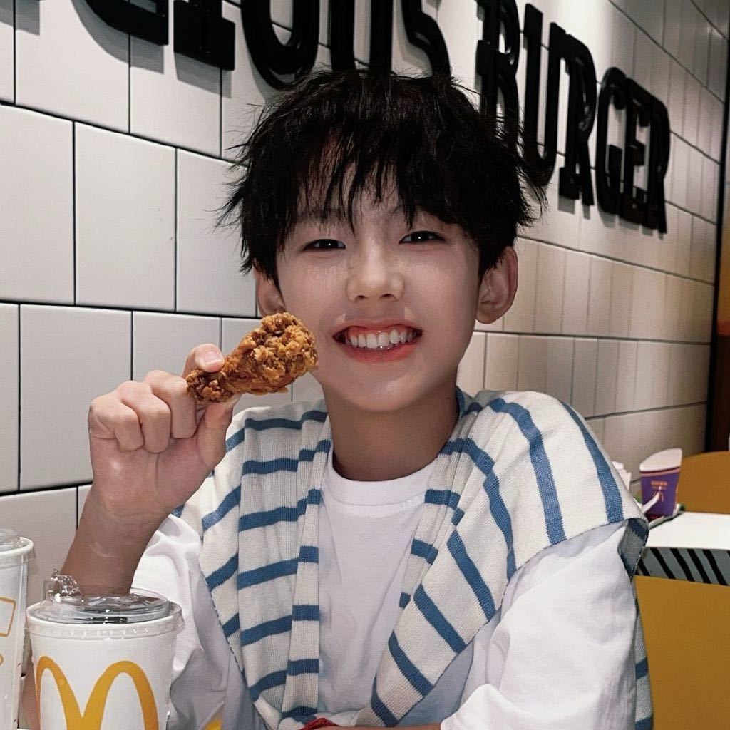 张嘉懿Austin