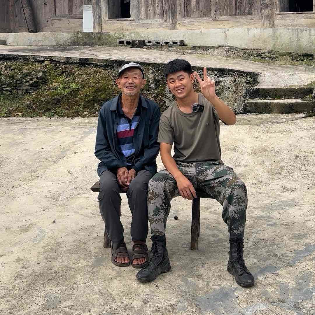 小罗在农村吖