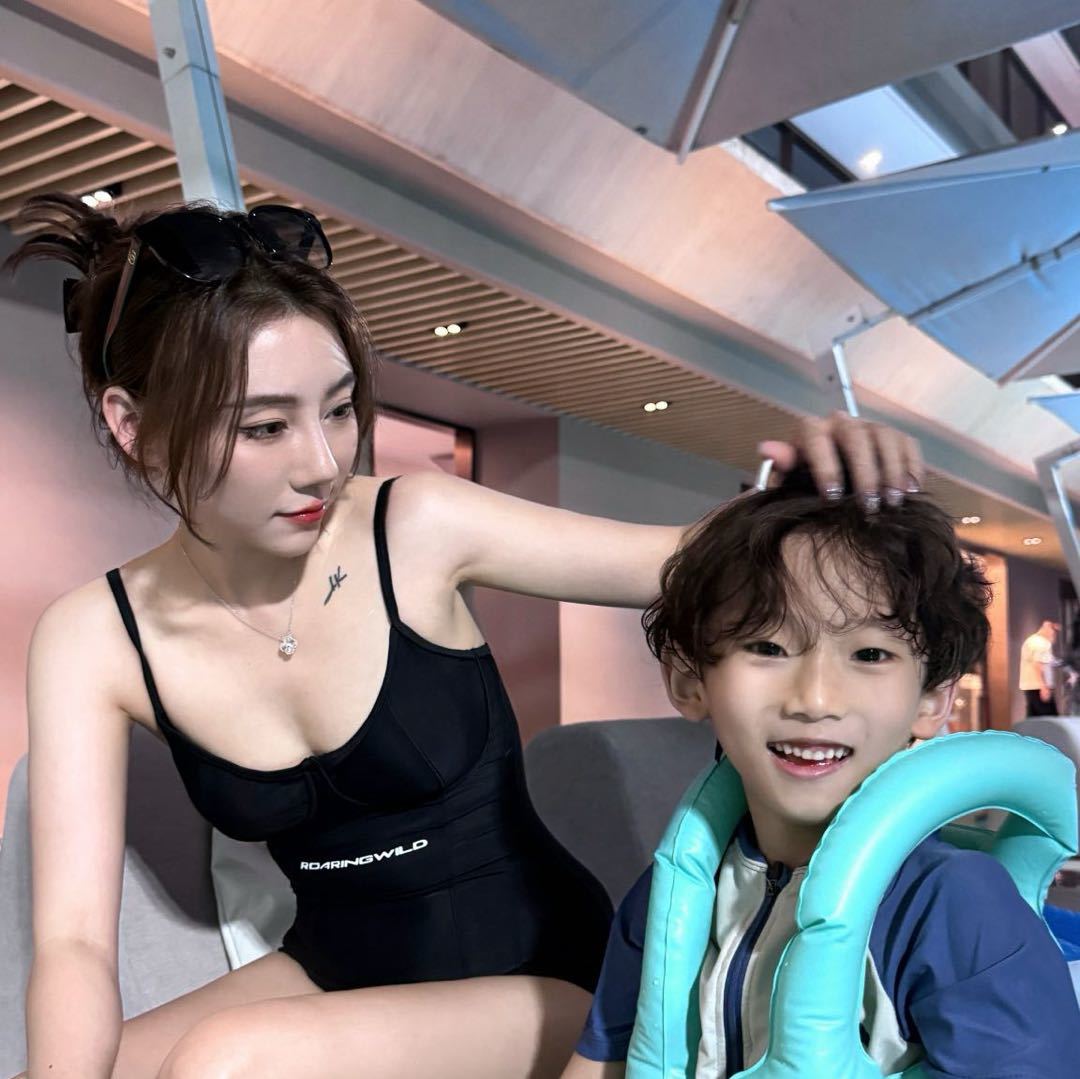 轩橙多&小葡萄
