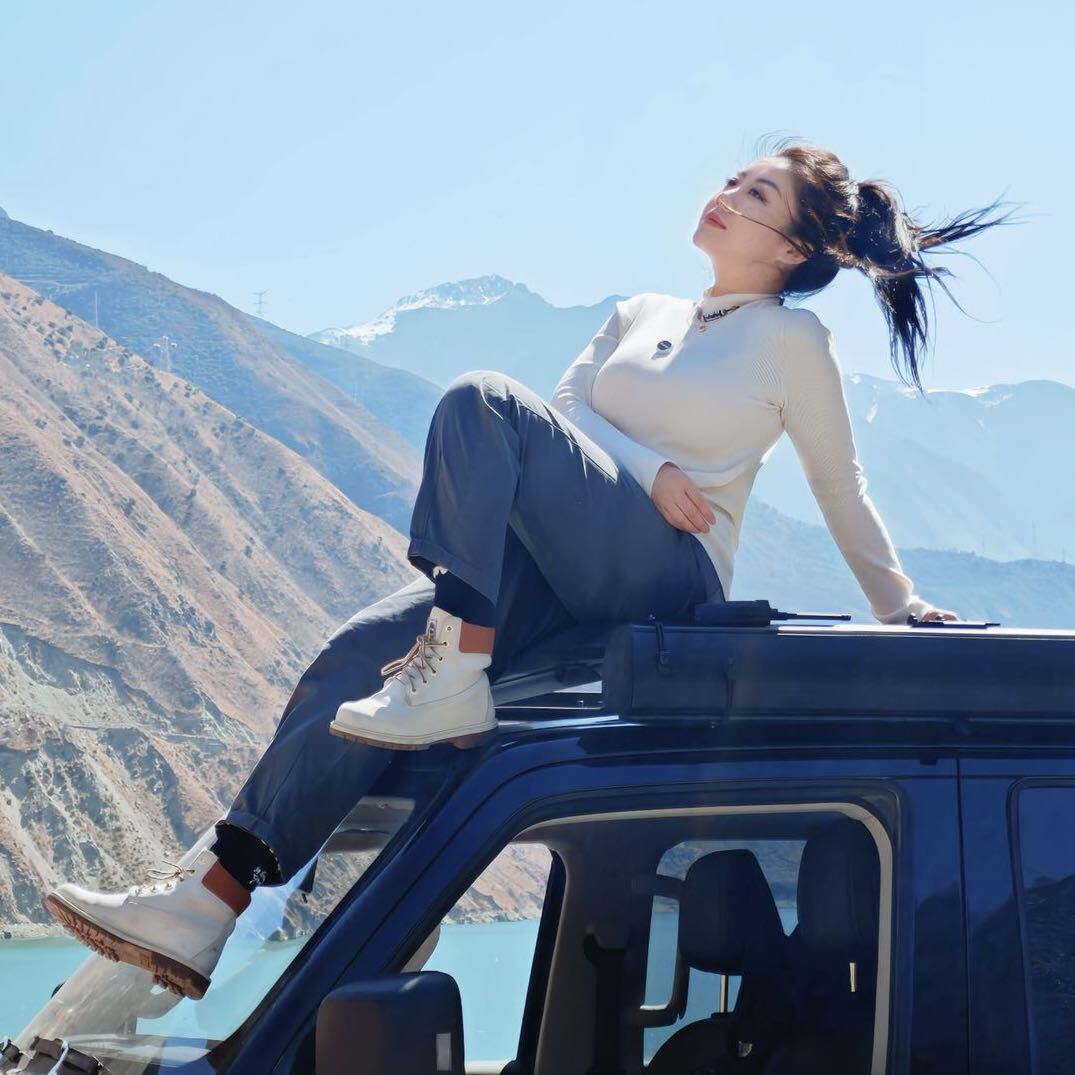 领队花花-318川藏线