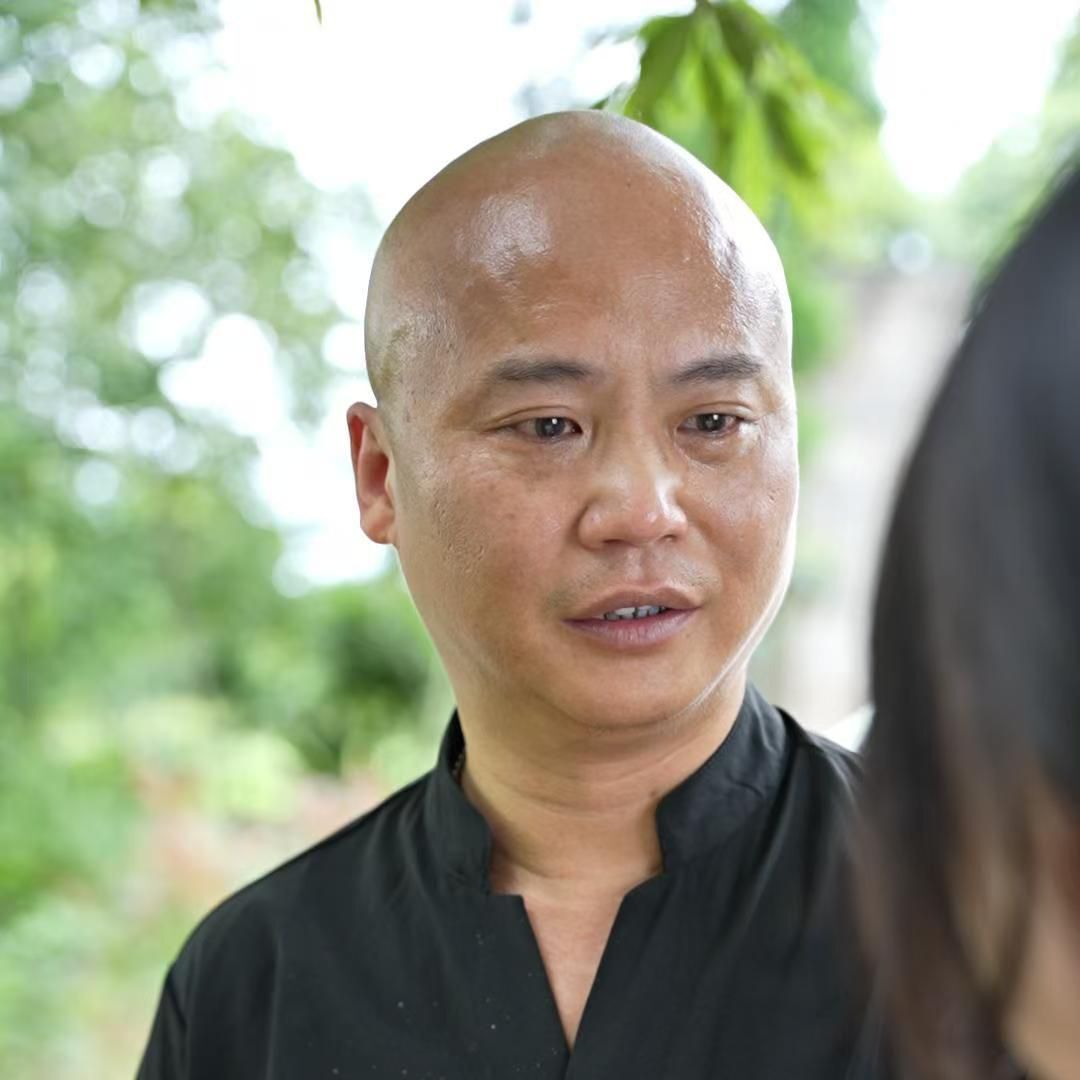 雪山下的李队长