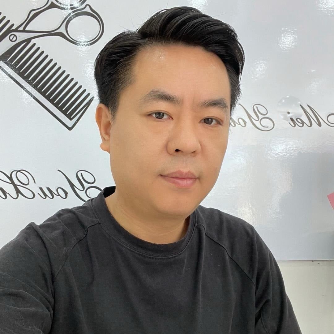 小强教剪发