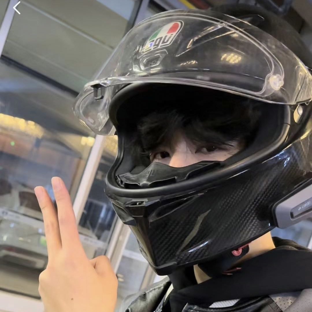 是三点半