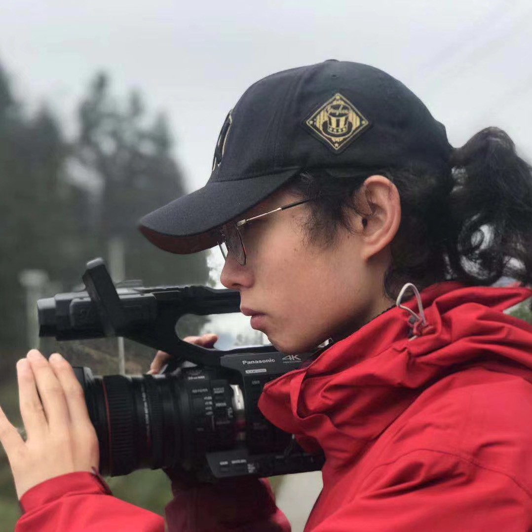 护肤行业纪录片为了玲飞