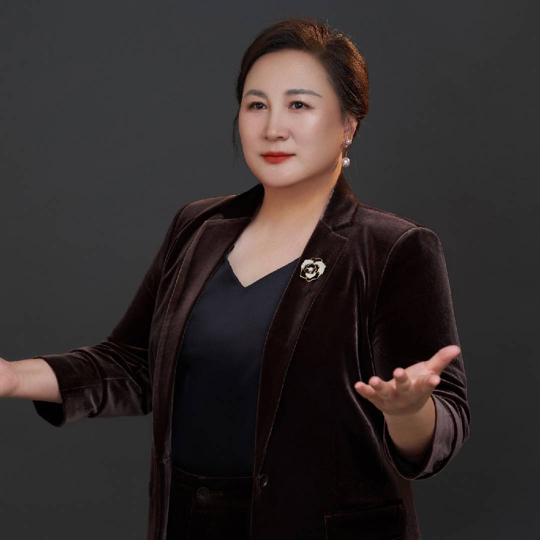 小富婆儿陶矜