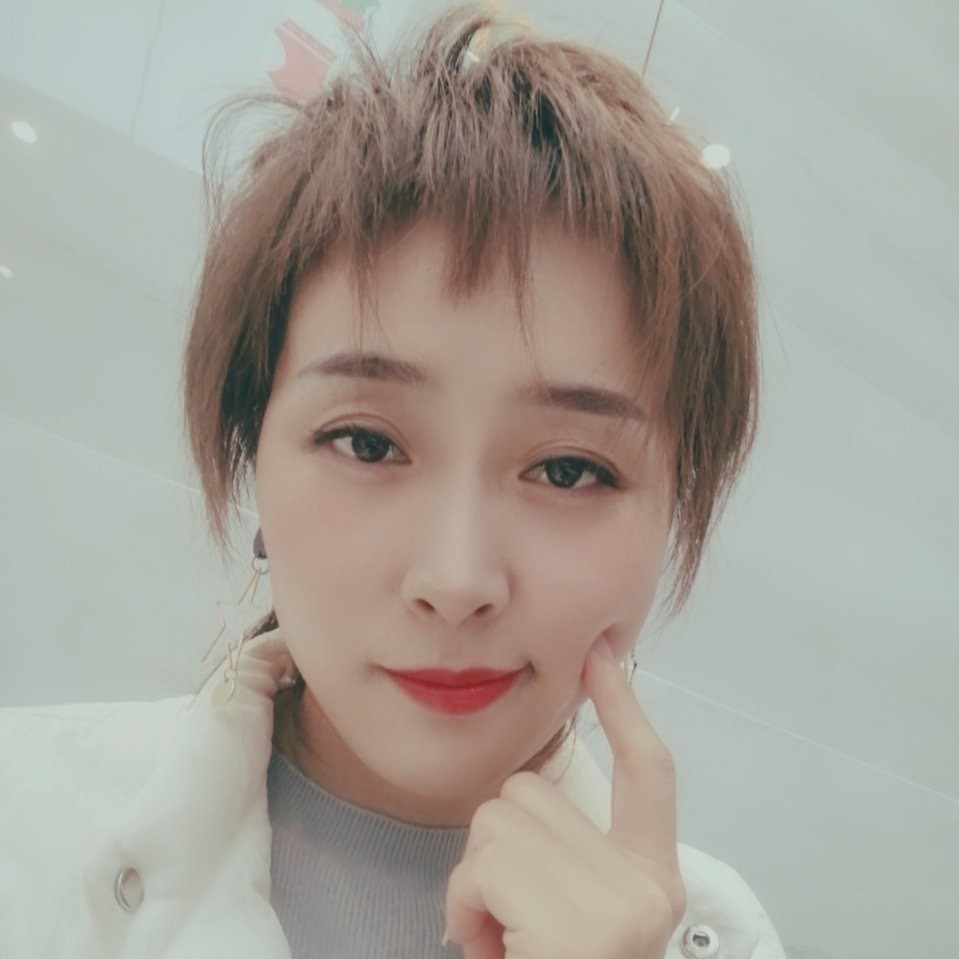 XIN印象造型店长牛姐
