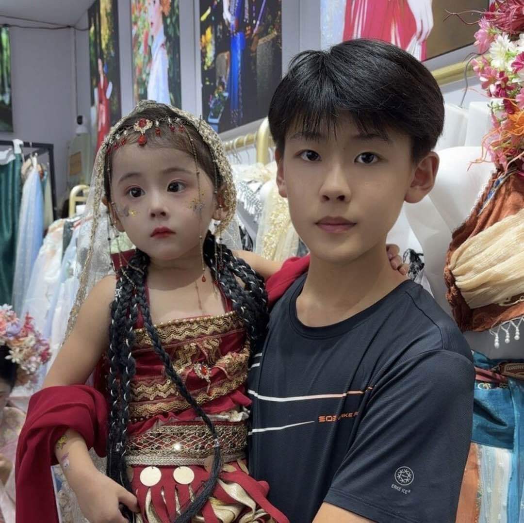 视频号黑马榜母婴育儿排行榜第30名undefined,飙升值84.9,新榜指数825.6,新增作品数3,总推荐数5万+,平均推荐数1万+,最高推荐数2万+