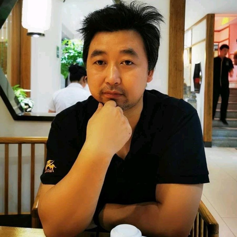 谢哥来了