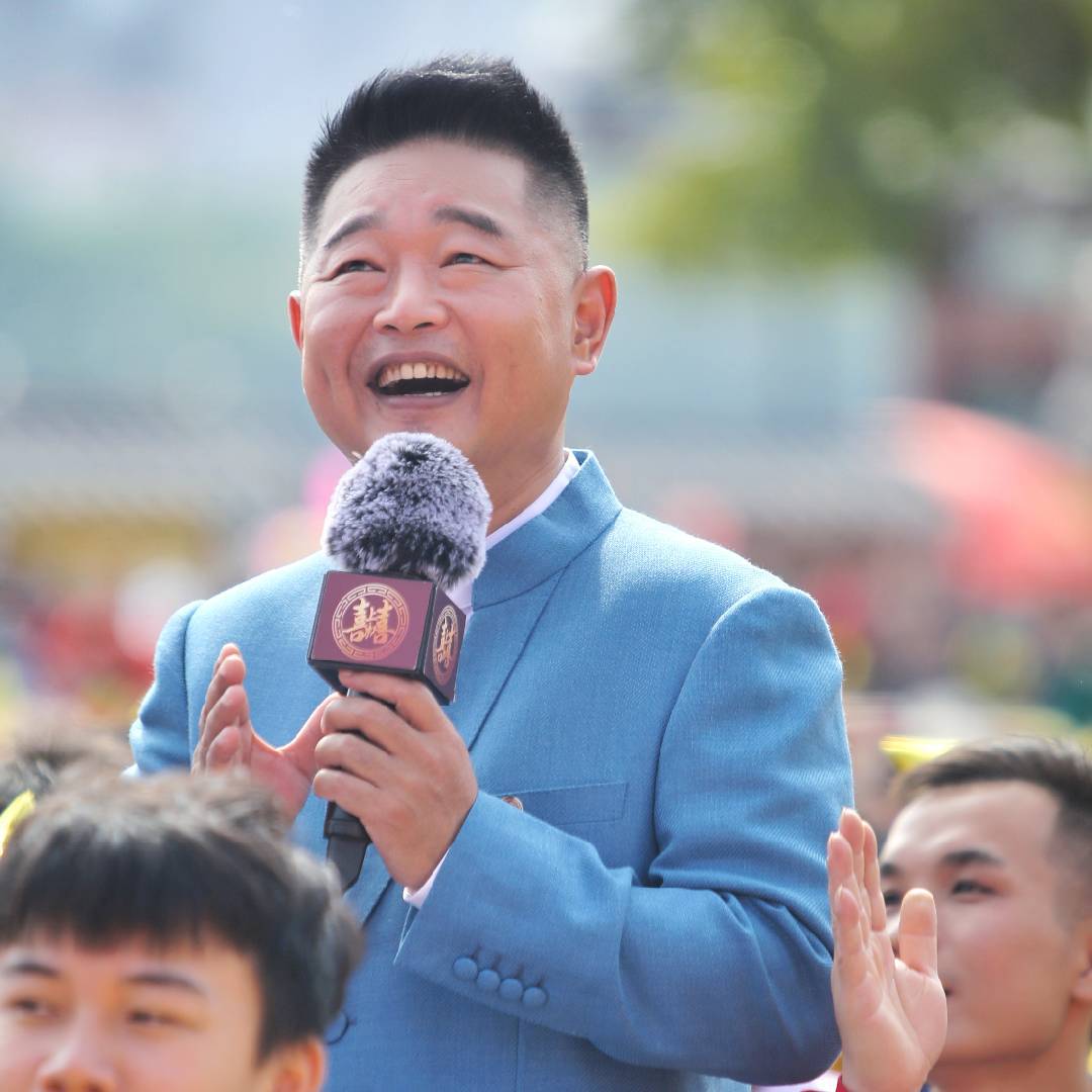 主持人肖东坡