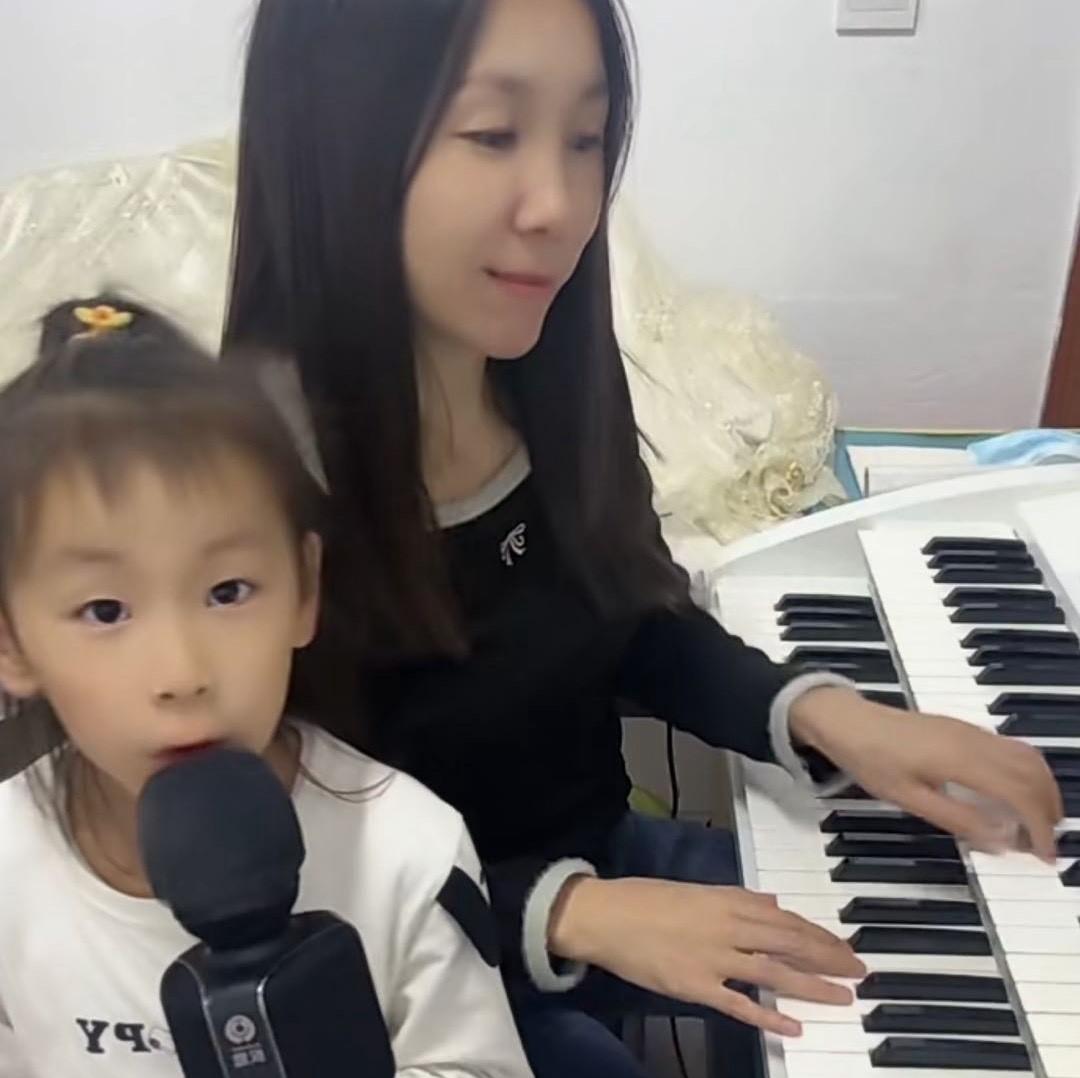 华华姊妹音乐课堂艺术疗愈