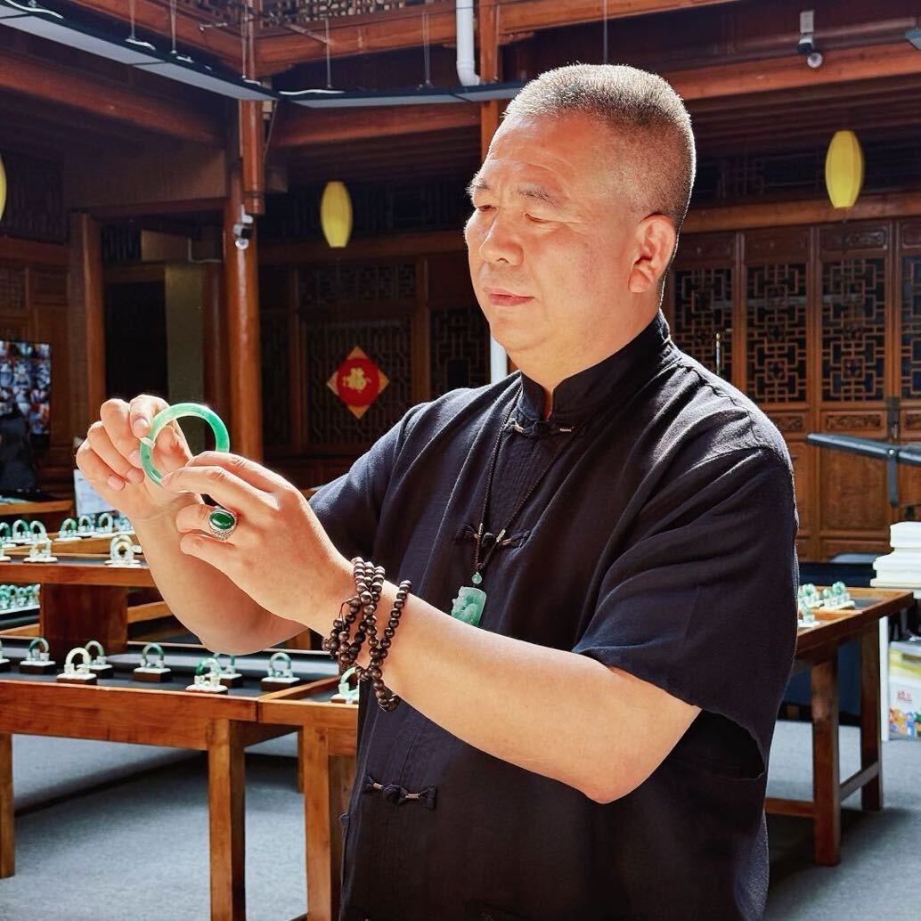 老朱巨丽翡翠