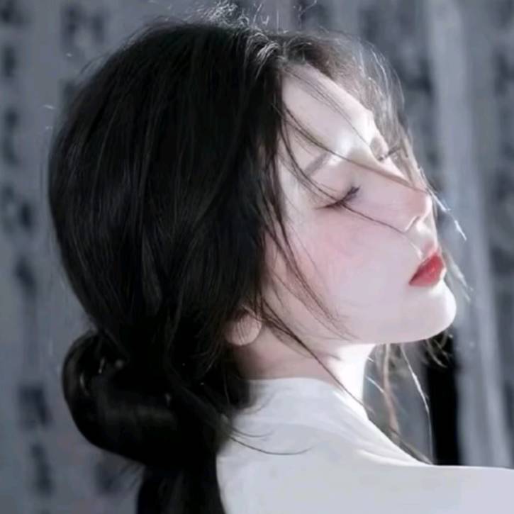 落墨-奶龙