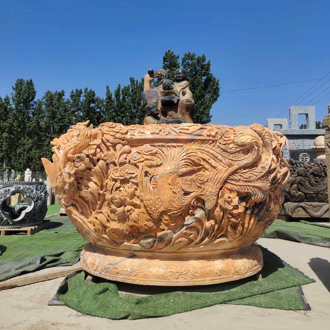 万阔诚艺圆林雕刻