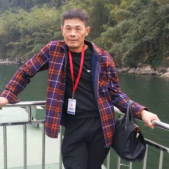 甘万利