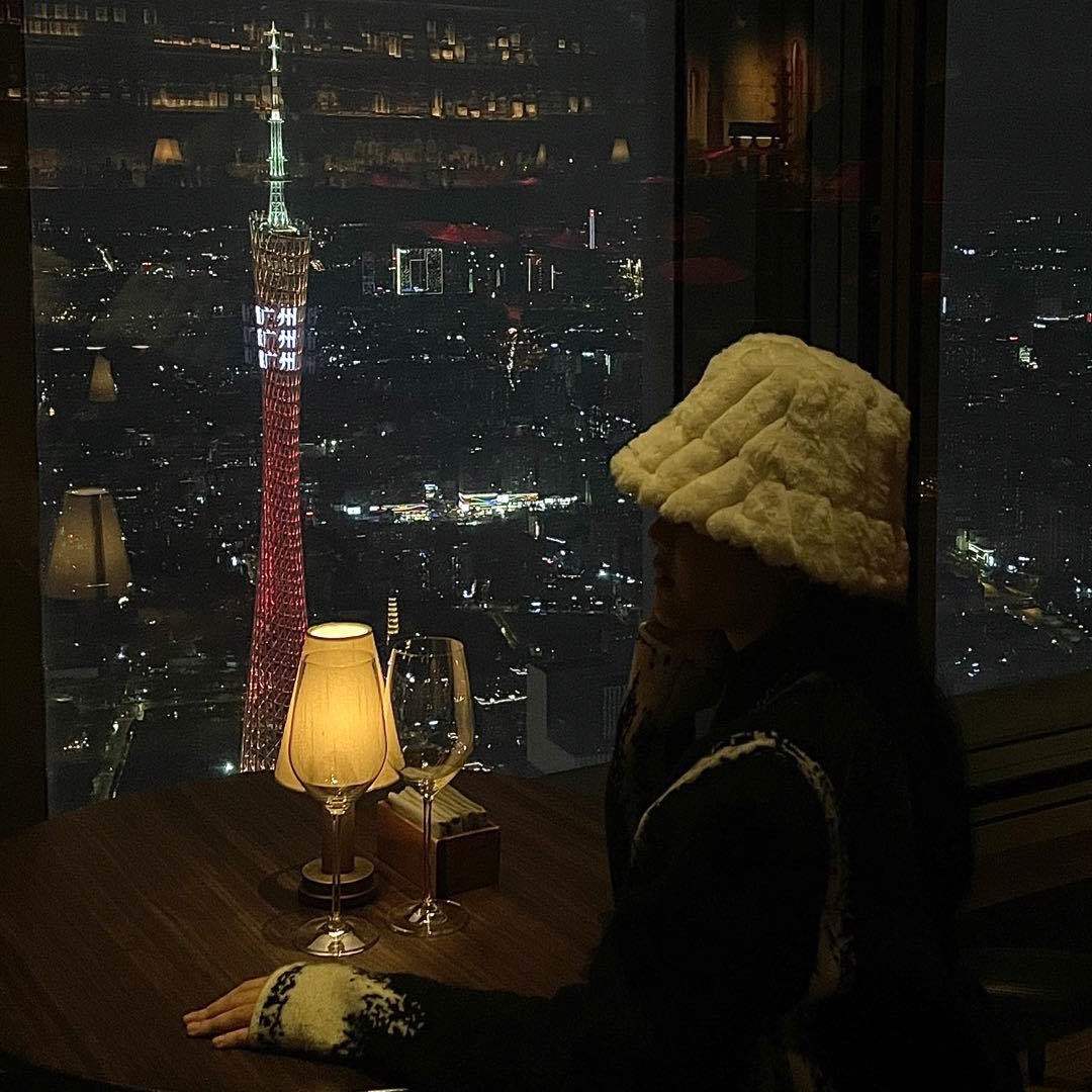 粉色鱼籽