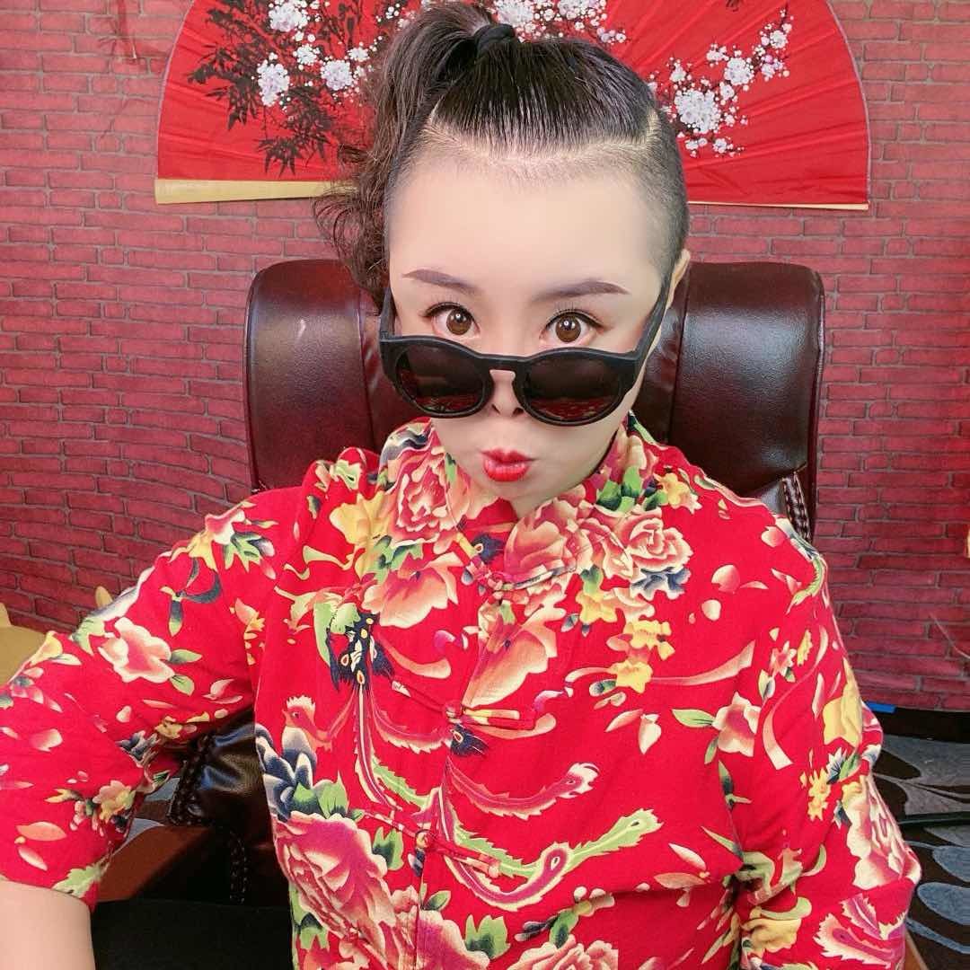 胡小妖爱谁谁