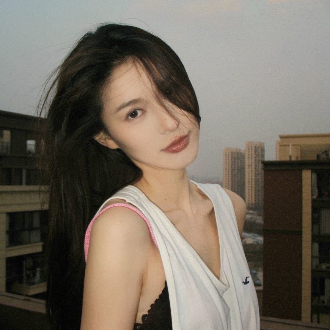 张琪JIEJI
