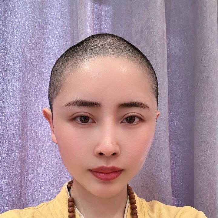 光头冰姐无所畏惧