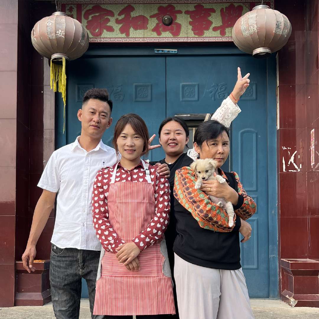 乡村小丽一家人