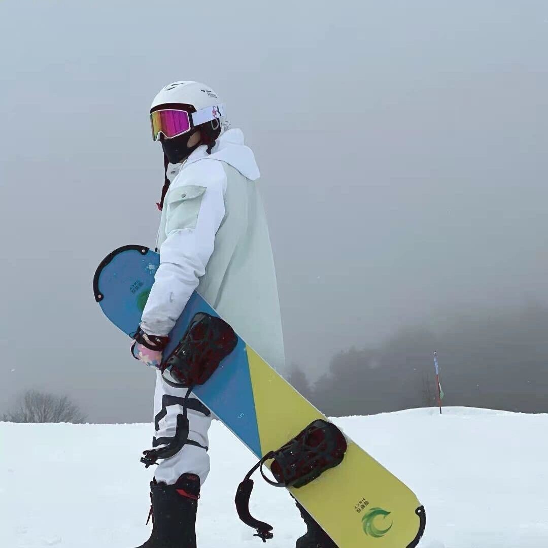 卡路里训练营李教练