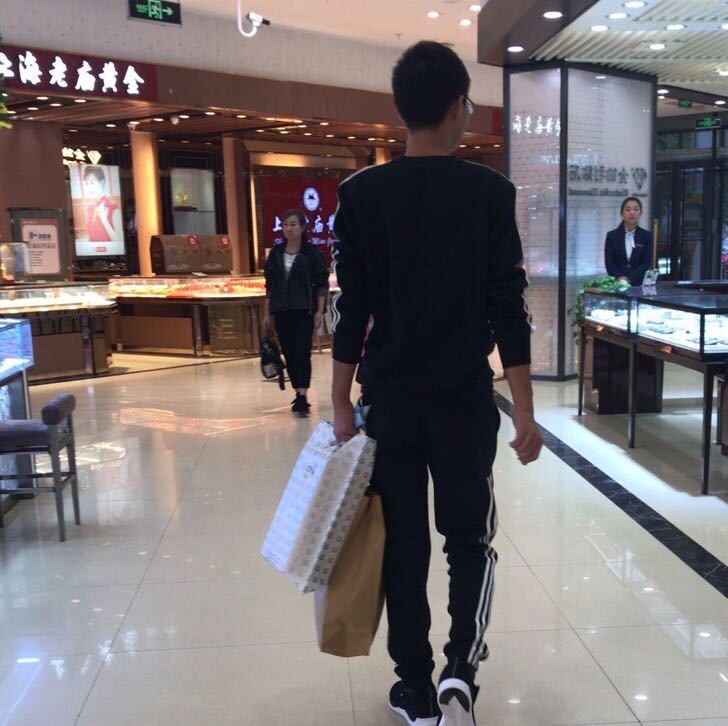 小志百毒不侵
