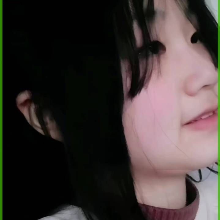 悠悠斜视